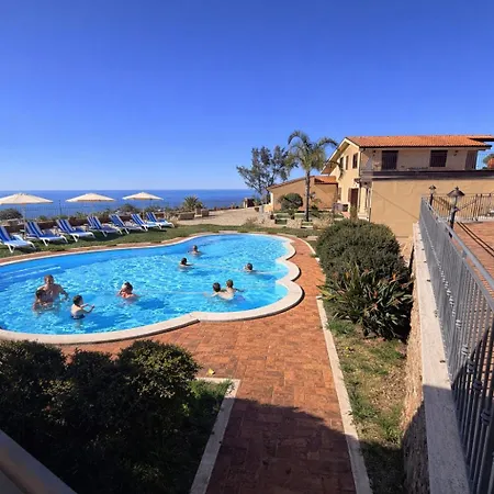 Sea Terrace 4*